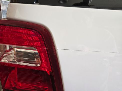 Used 2010 Ford Expedition Eddie Bauer image 21