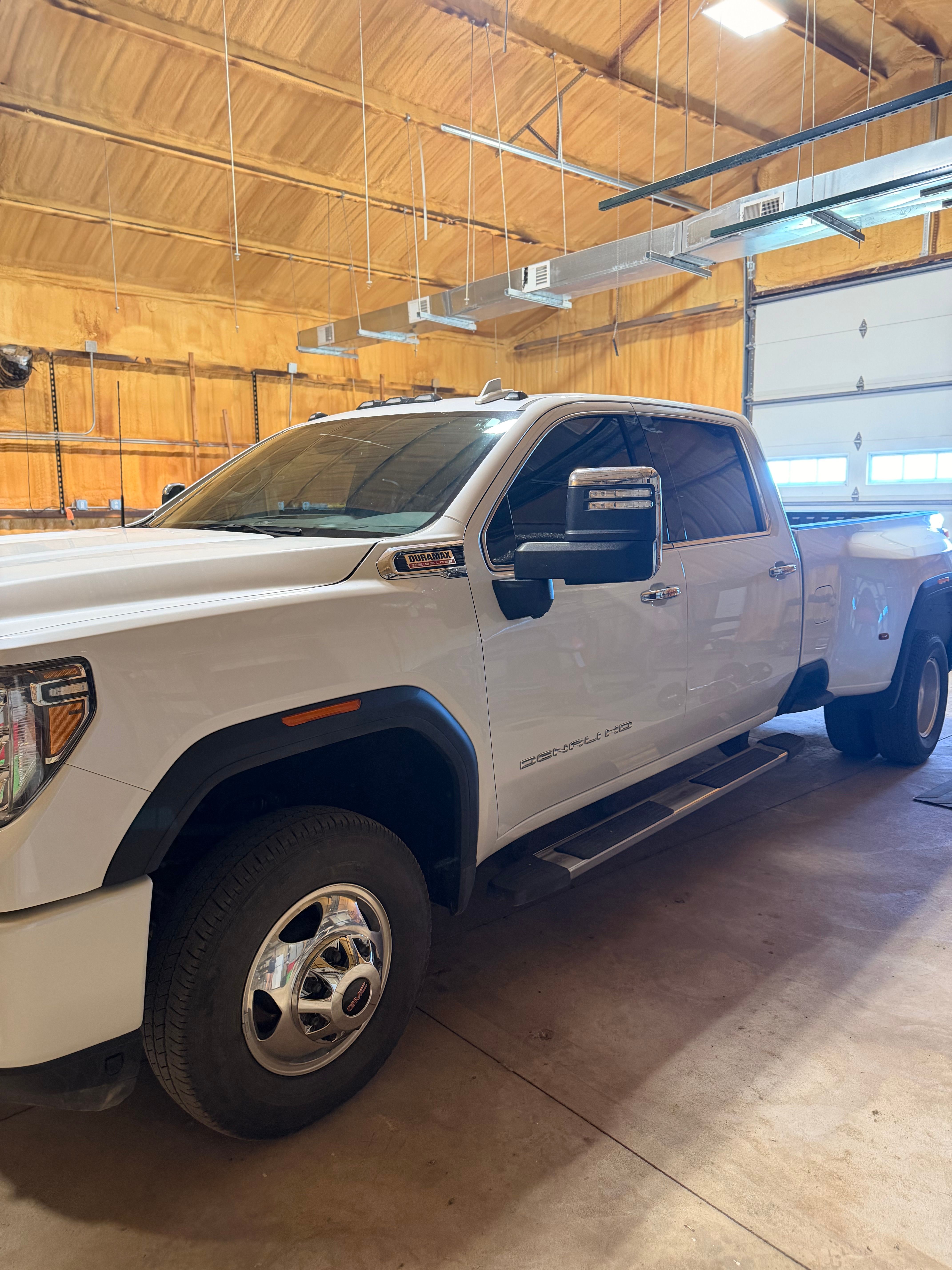 Used 2022 GMC Sierra 3500 Denali AWD/4WD image 2