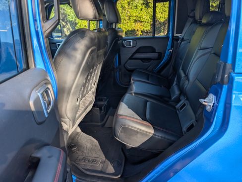 Used 2021 Jeep Gladiator Rubicon image 12