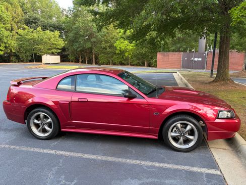 Used 2003 Ford Mustang GT RWD image 1