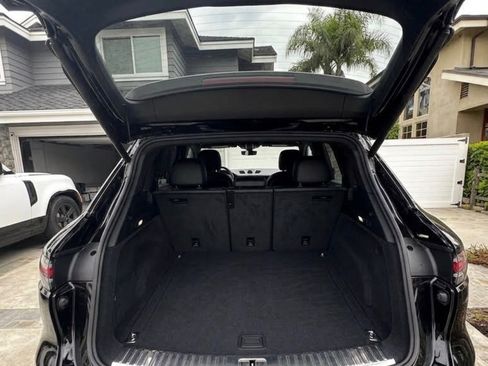 Used 2019 Porsche Cayenne AWD/4WD image 9