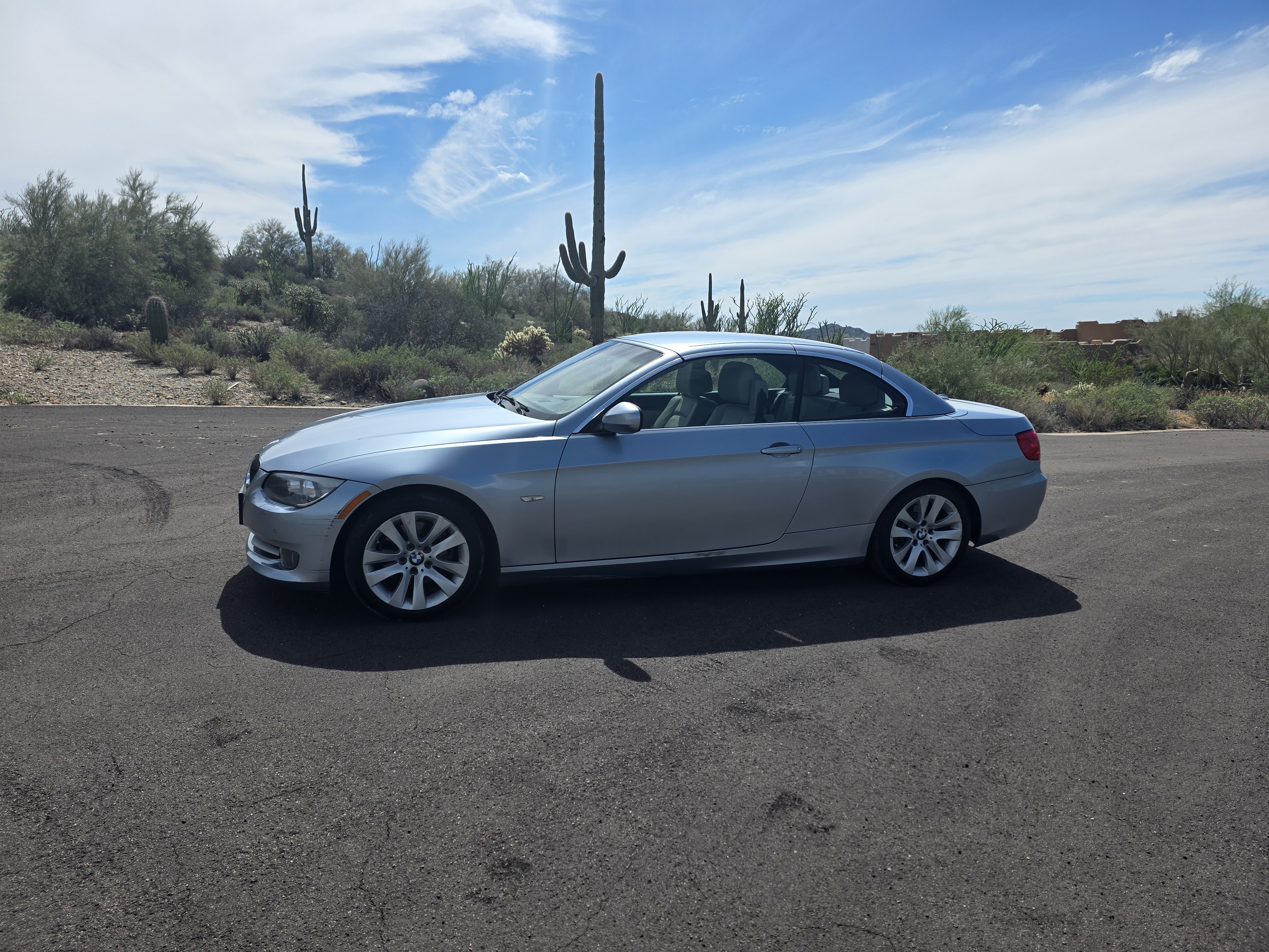Used 2011 BMW 328i Convertible RWD image 4