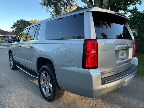 Used 2018 Chevrolet Suburban Premier image 5
