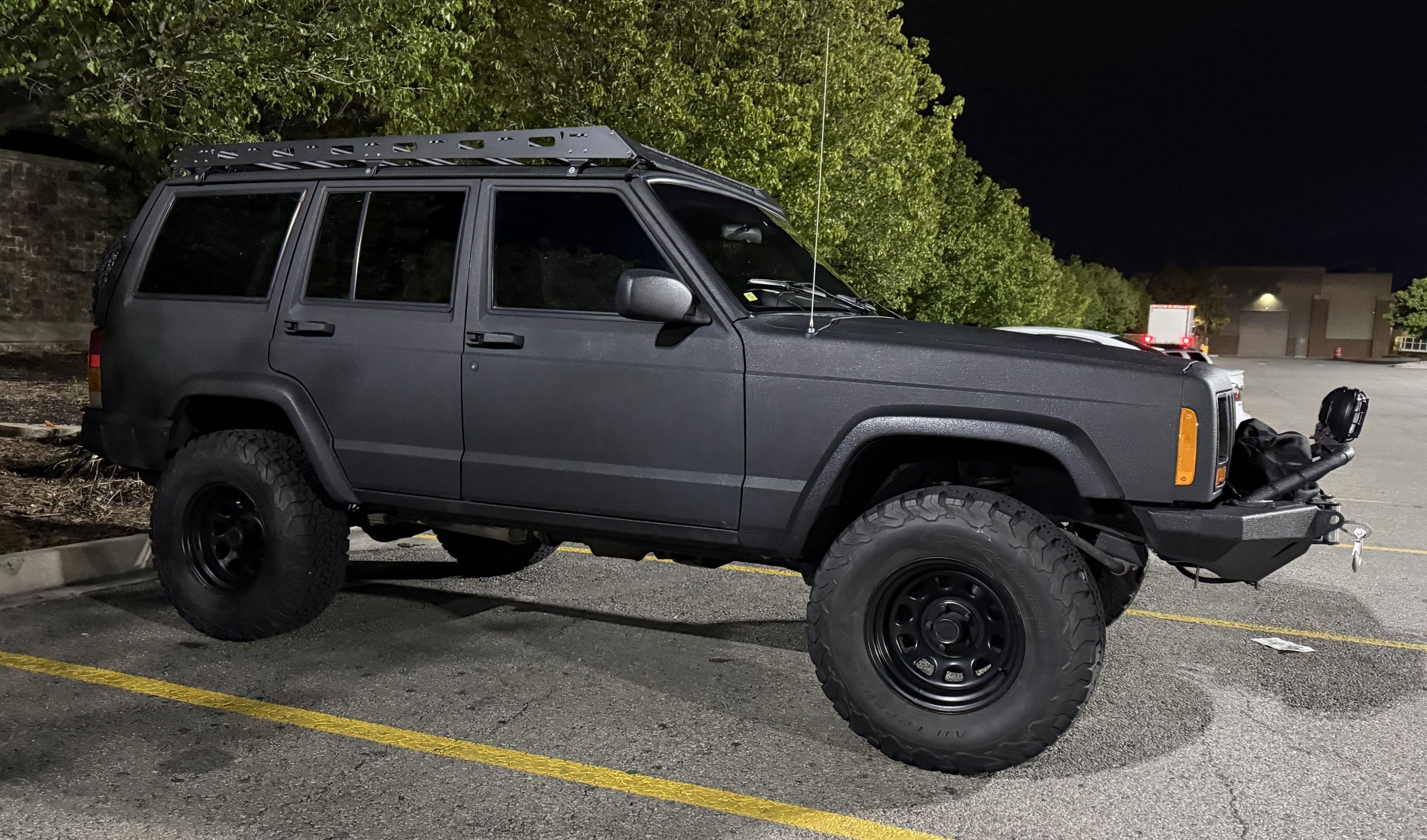 Used 2001 Jeep Cherokee Sport AWD/4WD image 1
