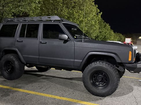 Used 2001 Jeep Cherokee Sport AWD/4WD image 1