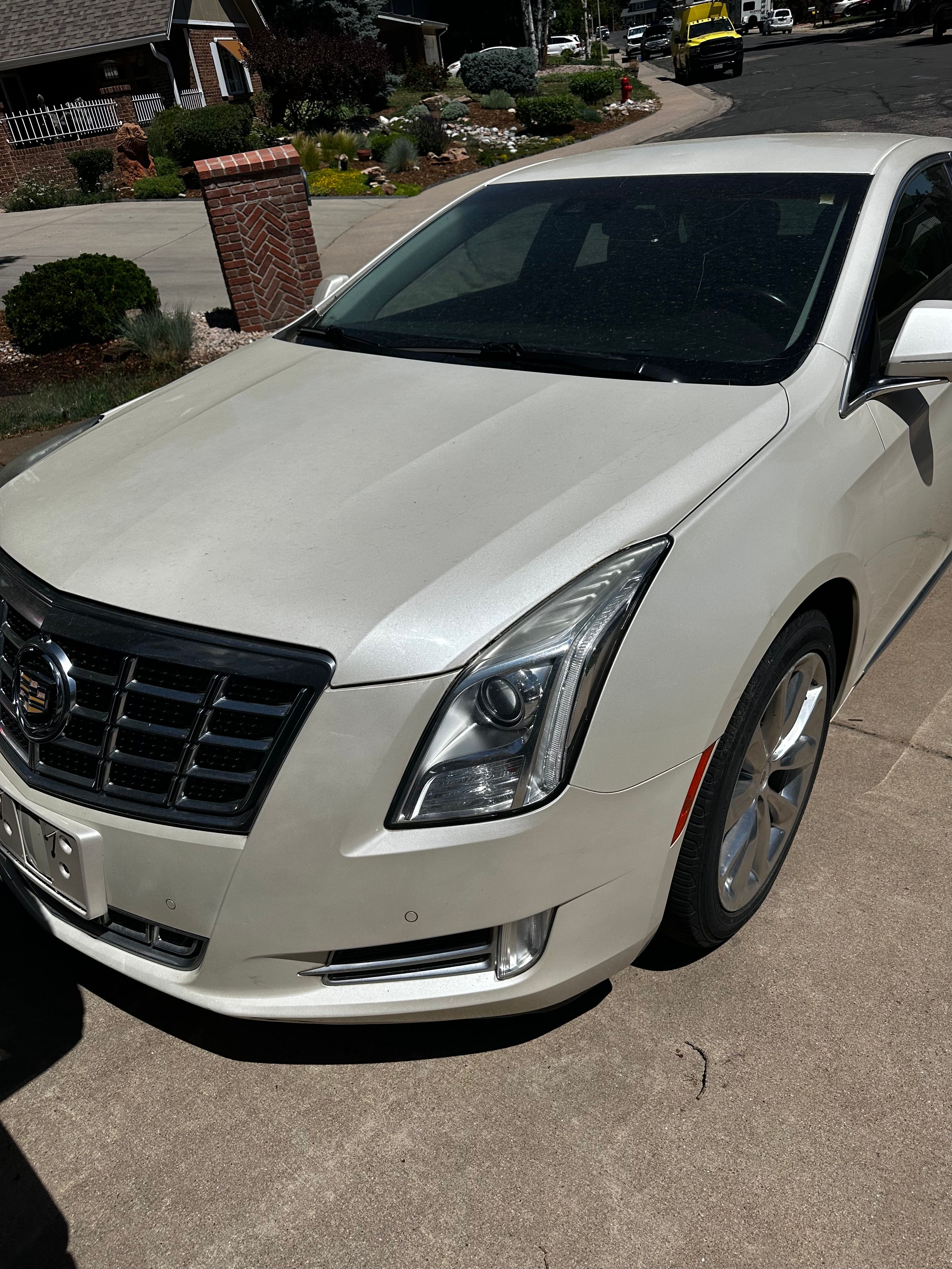 Used 2013 Cadillac XTS Luxury w/ Driver Awareness Package FWD image 1