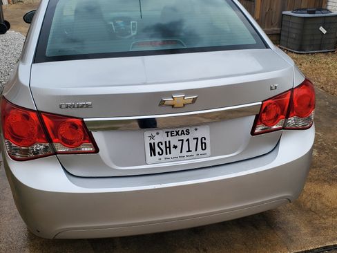 Used 2013 Chevrolet Cruze LT image 6