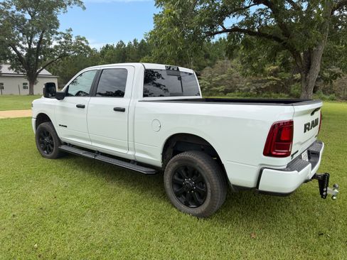 Used 2026 RAM 2500 Big Horn AWD/4WD image 10