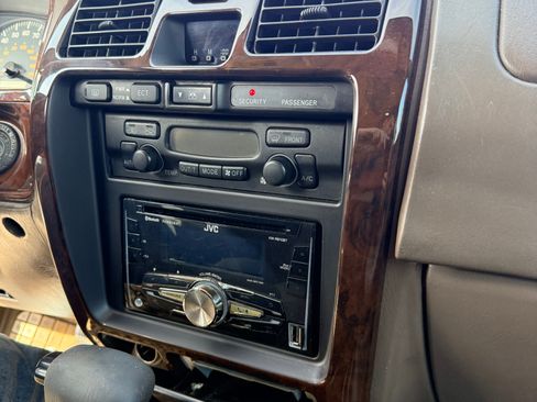 Used 2000 Toyota 4Runner Limited image 20