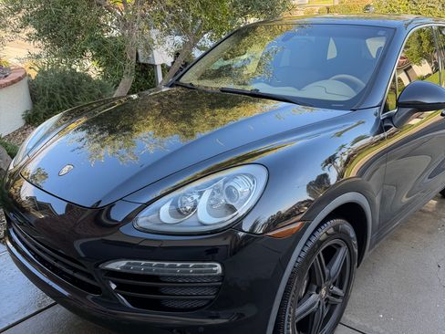 Used 2013 Porsche Cayenne image 2