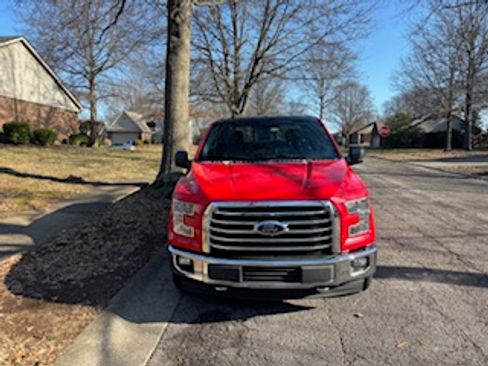 Used 2017 Ford F150 XLT w/ Equipment Group 302A Luxury image 2