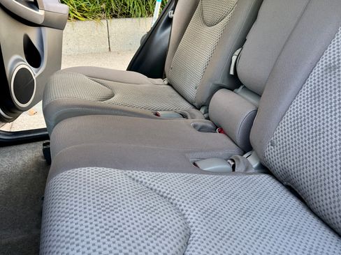 Used 2007 Toyota RAV4 2WD image 30
