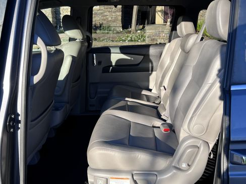 Used 2016 Honda Odyssey EX-L image 5