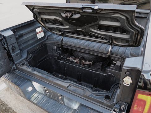 Used 2017 Honda Ridgeline Black Edition image 15