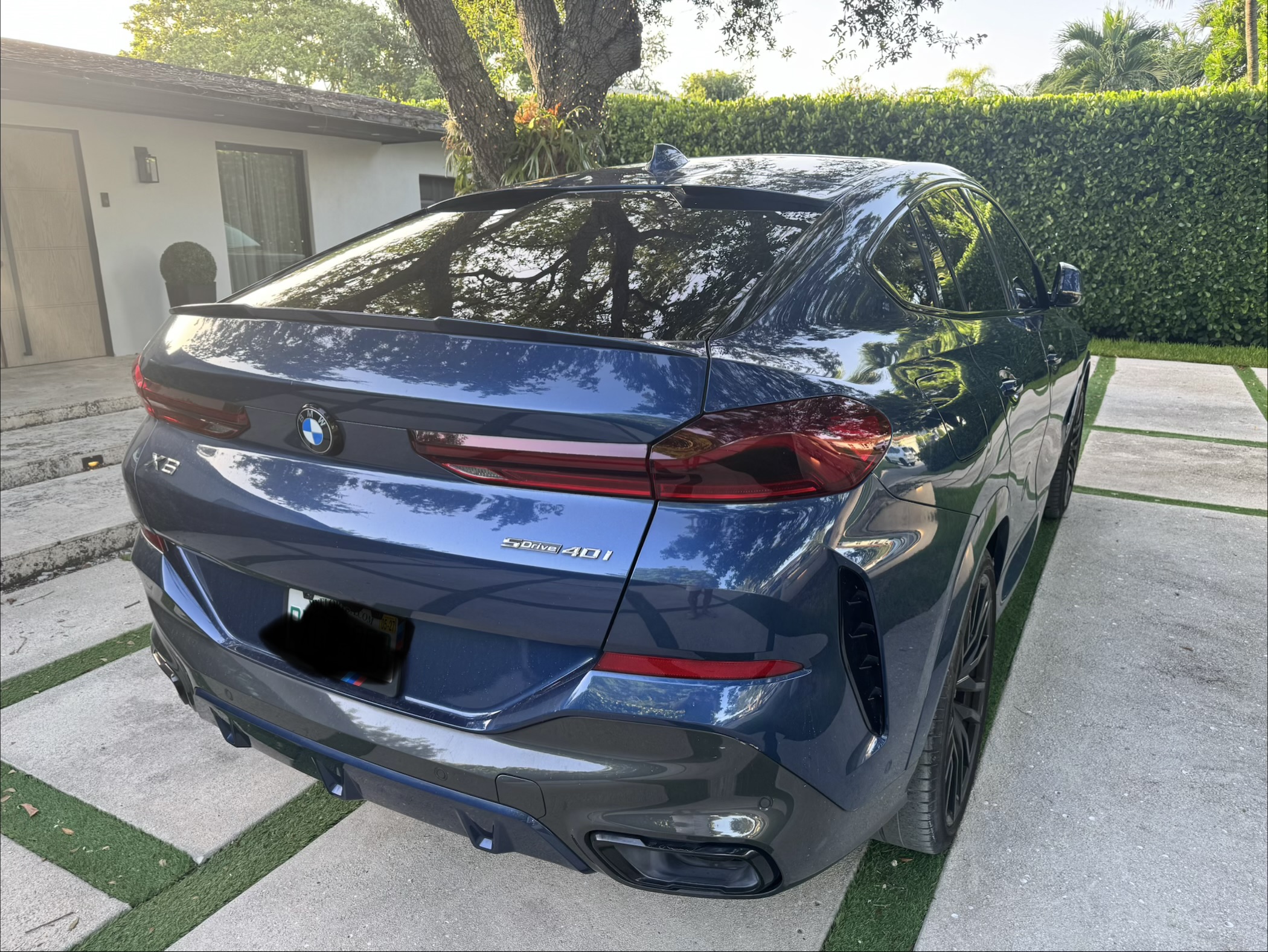 Used 2021 BMW X6 sDrive40i w/ M Sport Package RWD image 12