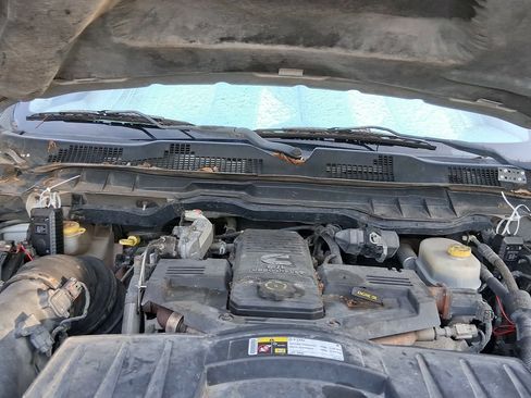 Used 2012 RAM 3500 ST w/ Chrome Appearance Group image 19