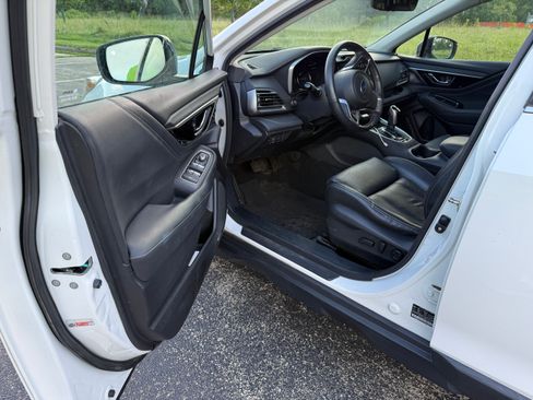 Used 2020 Subaru Outback Limited w/ Popular Package #2 AWD/4WD image 1