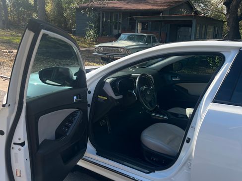 Used 2013 Kia Optima SX w/ Limited Pkg image 8