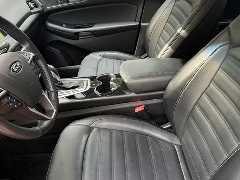 Used 2016 Ford Edge SEL w/ Equipment Group 201A AWD/4WD image 8