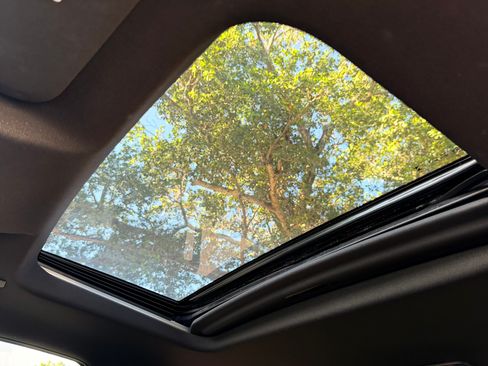 Used 2024 Chevrolet Silverado 1500 High Country w/ Midnight Edition image 31