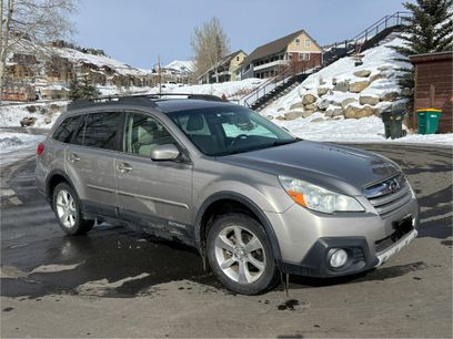 Used 2014 Subaru Outback 2.5i Limited w/ Moonroof Package