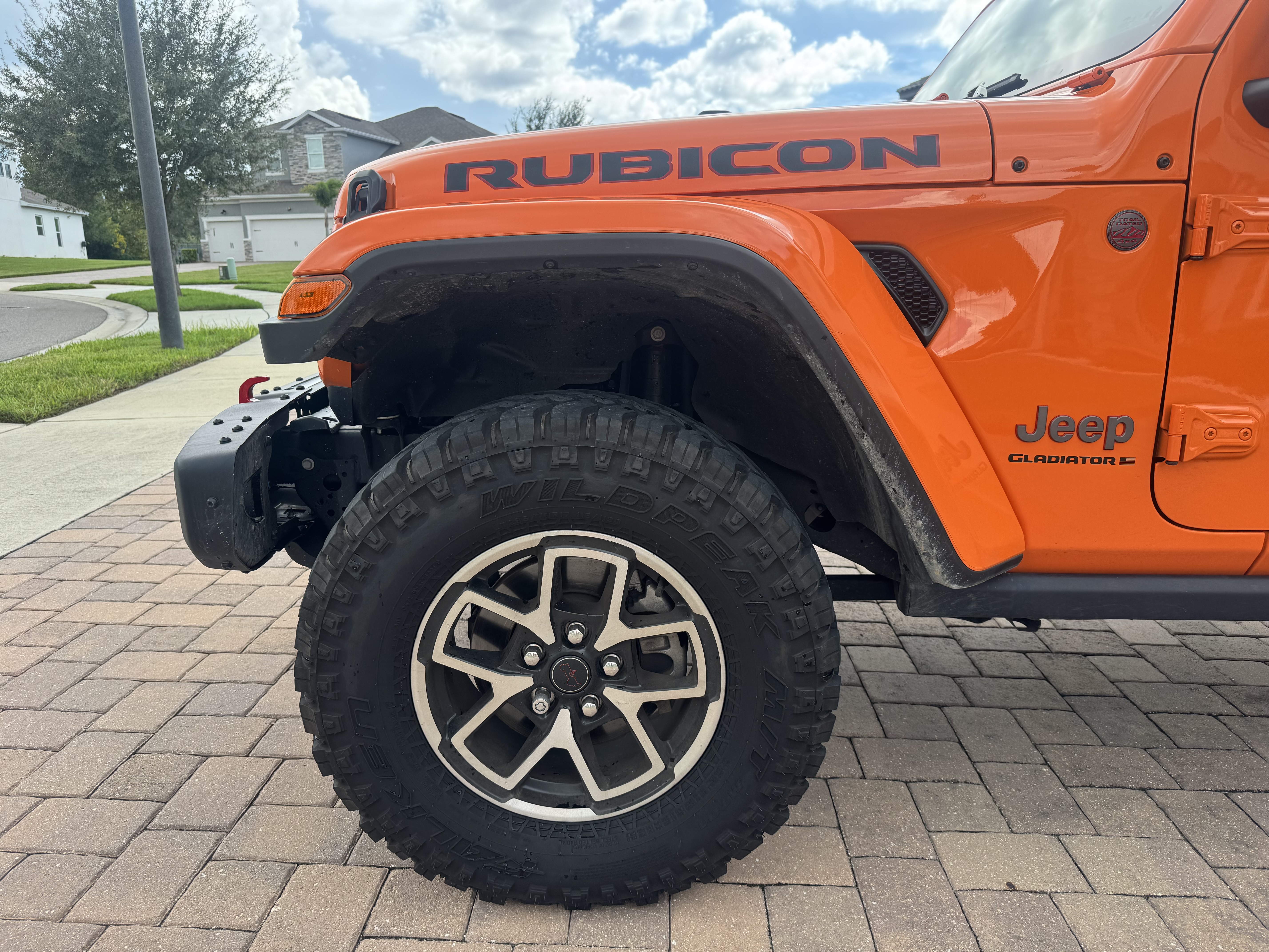 Used 2025 Jeep Gladiator Rubicon AWD/4WD image 14