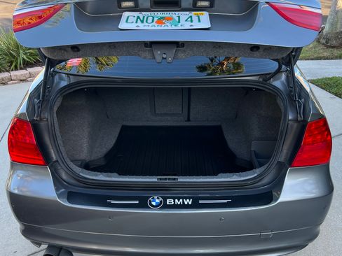 Used 2011 BMW 328i xDrive Sedan image 2