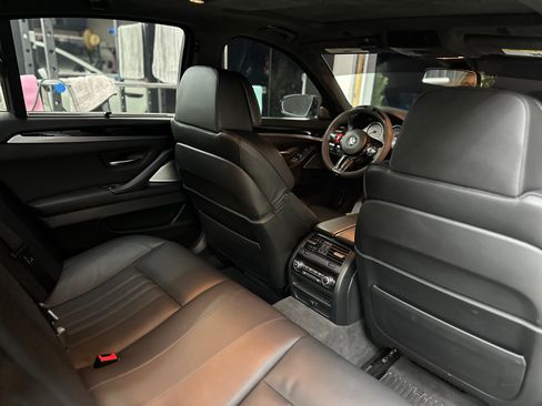 Used 2014 BMW M5 Competition image 22