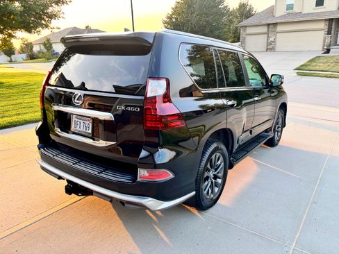 Used 2019 Lexus GX 460 Luxury AWD/4WD image 5