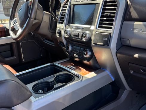 Used 2018 Ford F350 King Ranch w/ King Ranch Ultimate Package image 4