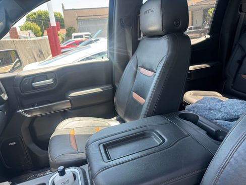Used 2021 GMC Sierra 1500 AT4 w/ AT4 Premium Package AWD/4WD image 18