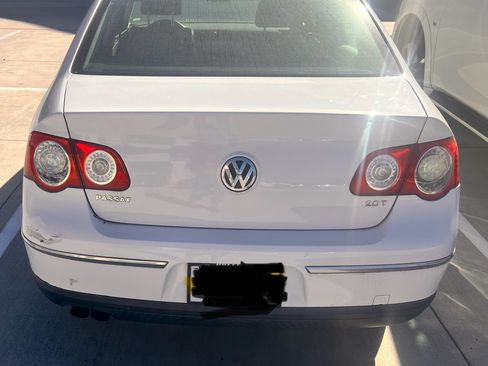 Used 2006 Volkswagen Passat Value Edition image 2