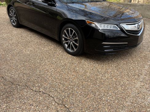 Used 2017 Acura TLX V6 SH-AWD w/ Technology Pkg image 2