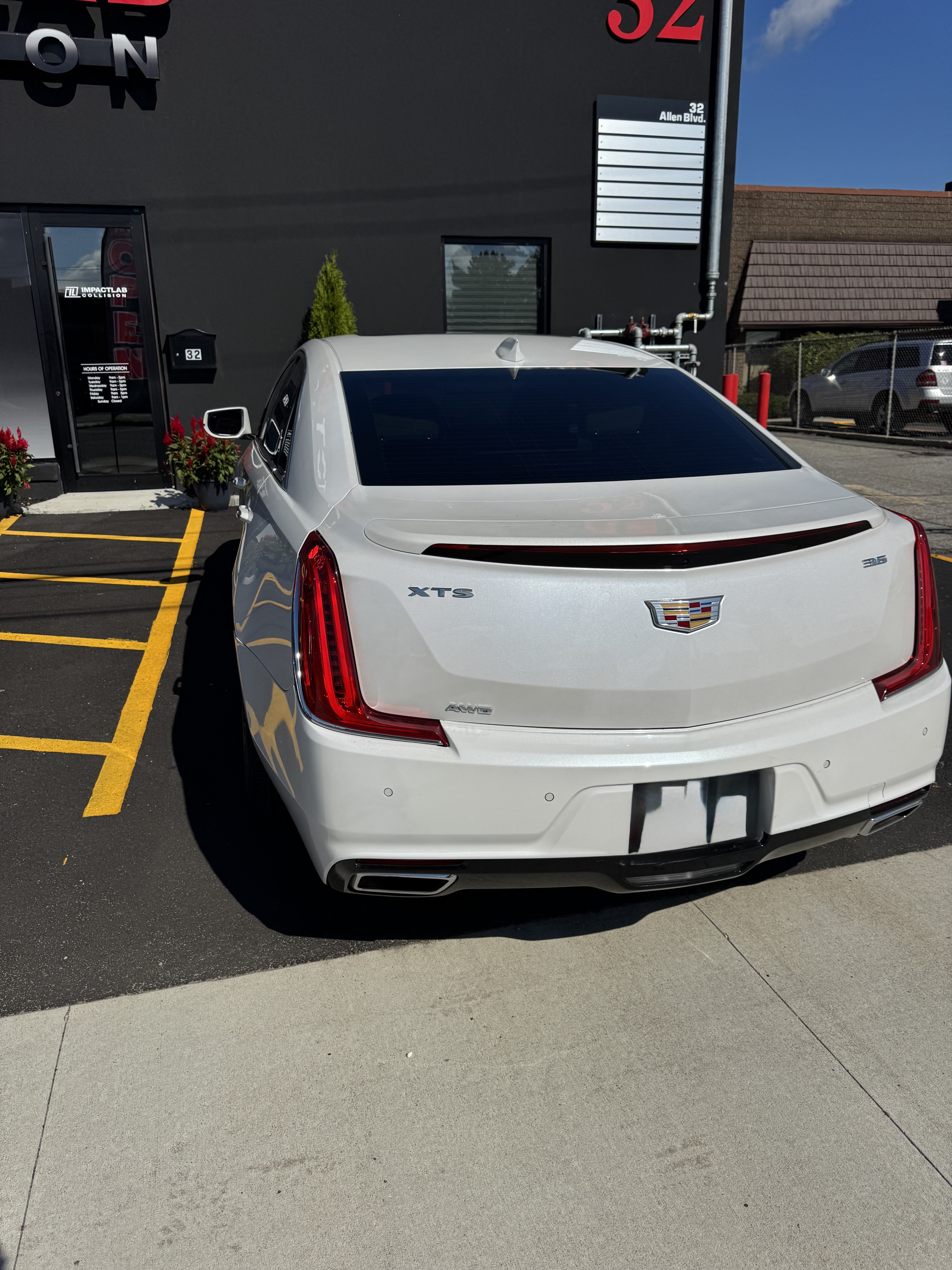 Used 2019 Cadillac XTS Luxury w/ Driver Awareness Package AWD/4WD image 2