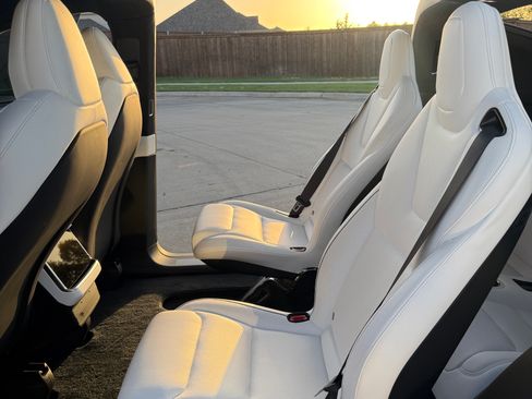 Used 2025 Tesla Model X Plaid AWD/4WD image 10