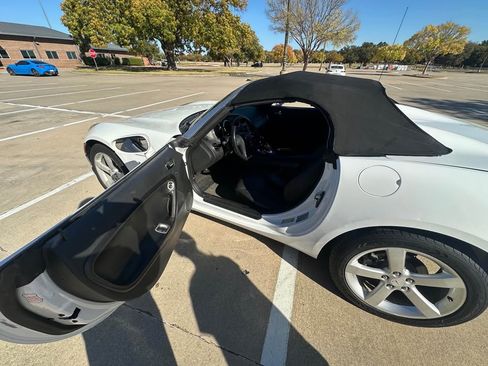 Used 2008 Pontiac Solstice Convertible w/ Premium Package image 4