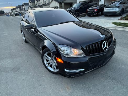 Used 2013 Mercedes-Benz C 250 Sedan image 8