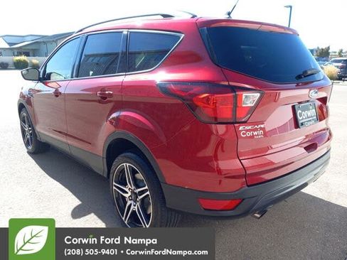 Used 2019 Ford Escape SEL AWD/4WD image 6