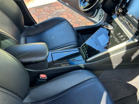 Used 2018 Toyota Mirai image 10