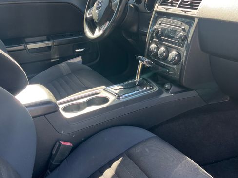 Used 2012 Dodge Challenger SXT image 13