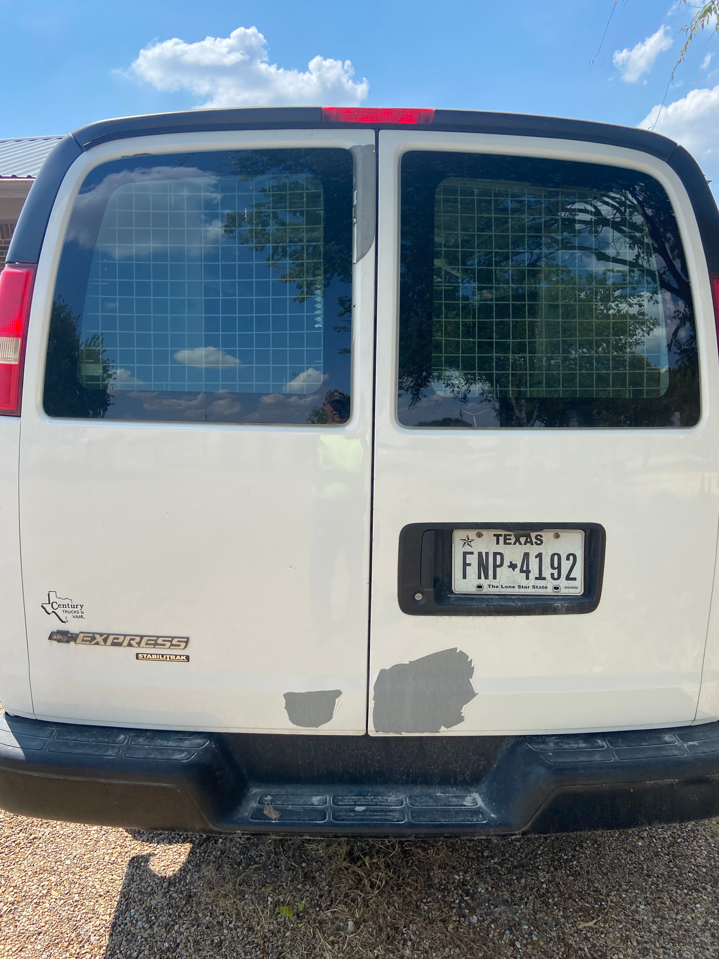 Used 2012 Chevrolet Express 2500 RWD image 1
