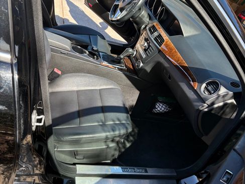Used 2014 Mercedes-Benz C 250 Sedan image 14