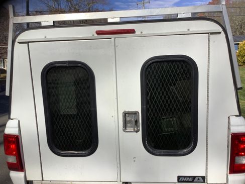 Used 2011 Ford Ranger XL image 2