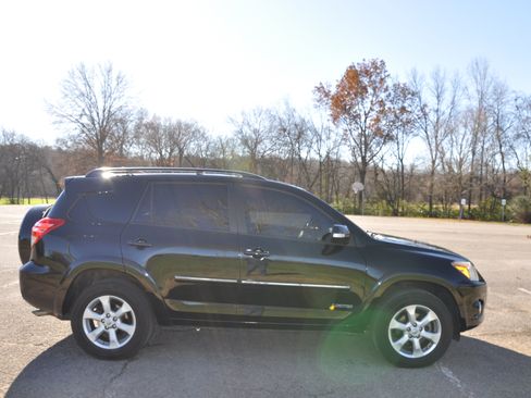 Used 2011 Toyota RAV4 Limited image 4