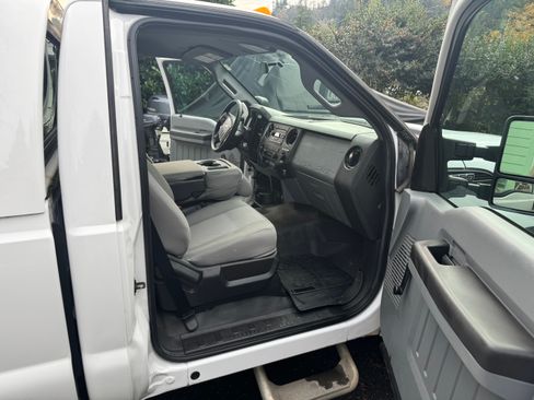 Used 2016 Ford F350 XL w/ XL Appearance Package image 8