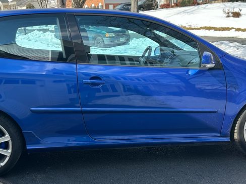 Used 2008 Volkswagen R32 image 2