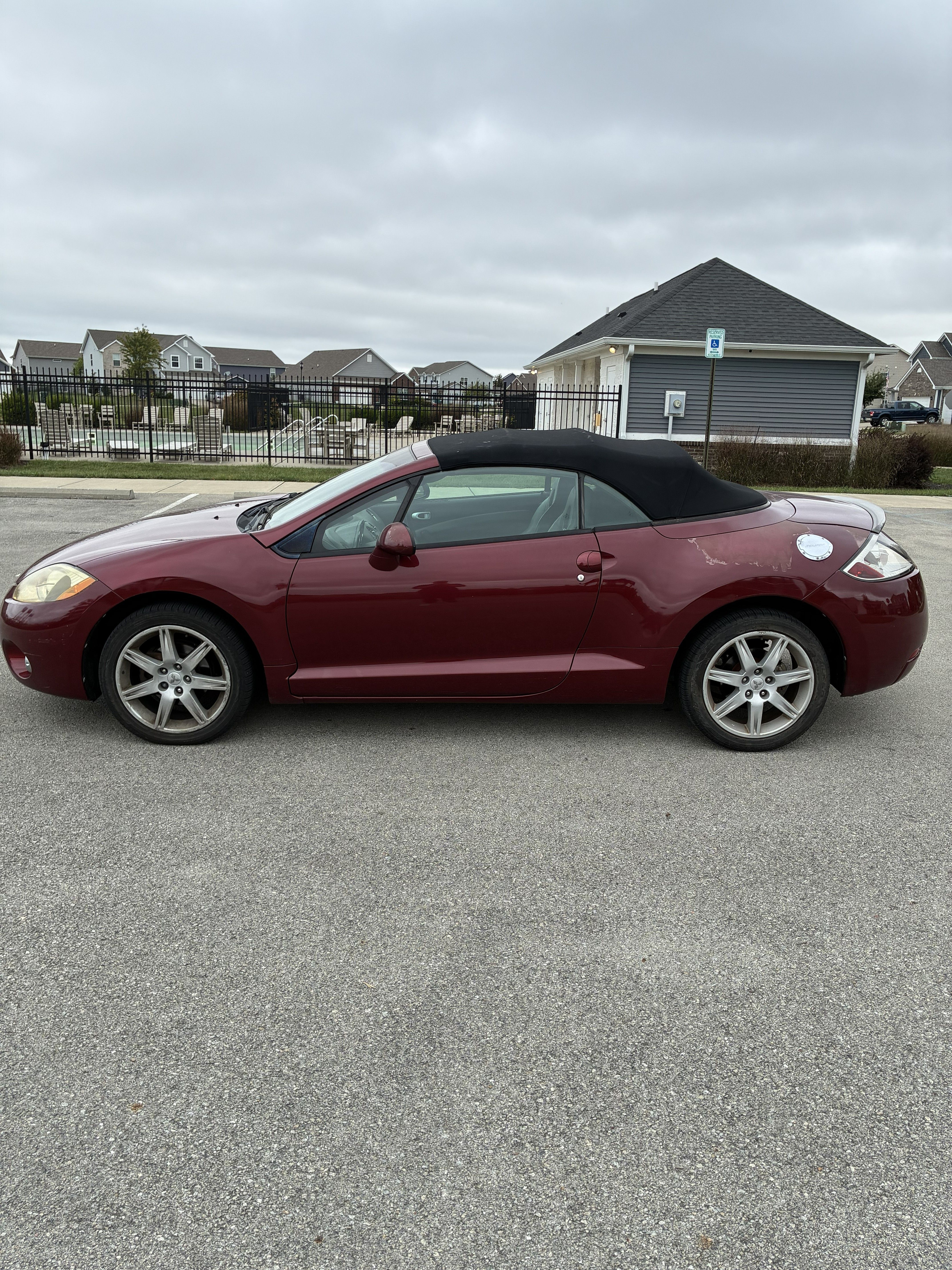 Used 2007 Mitsubishi Eclipse GT FWD image 2