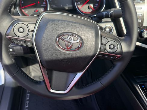 Used 2018 Toyota Camry XSE w/ Driver Assist Package FWD image 5