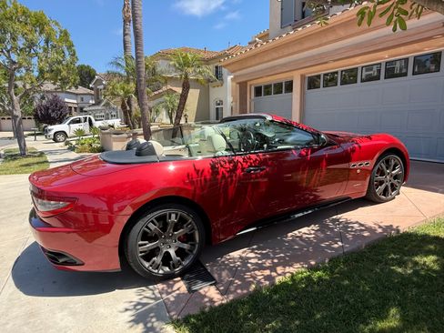 Used 2013 Maserati GranTurismo Sport RWD image 6