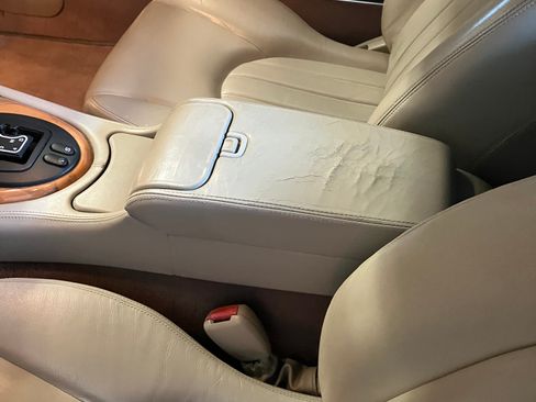 Used 2001 Jaguar XK8 Convertible image 10